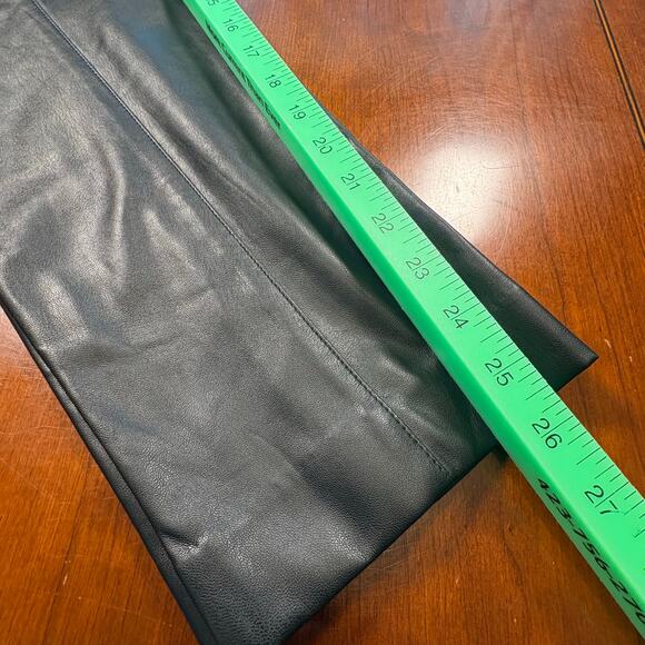 Ann Taylor Black Pants Size Medium - Picture 6 of 6